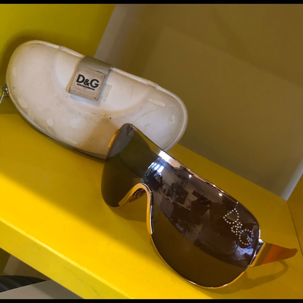 100% Authentic Dolce& Gabbana shades